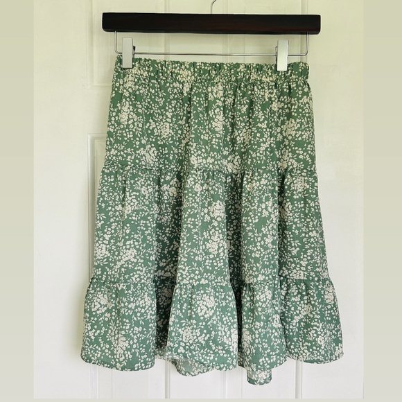 Mi Ami Floral Ruffle Green Skirt - Picture 1 of 3